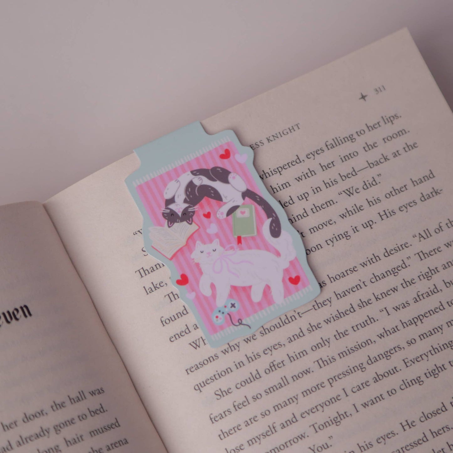 Cosy Cats Magnetic Bookmark | Cute Cat Reading Accessory