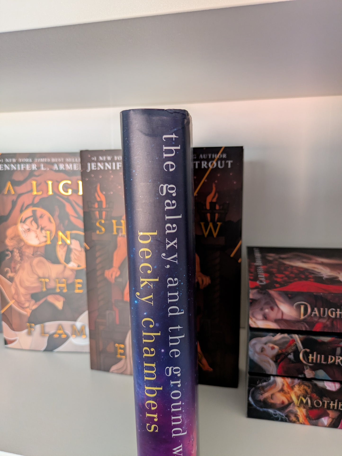 The Galaxy and the Ground Within; Becky Chambers (Fairyloot special edition)