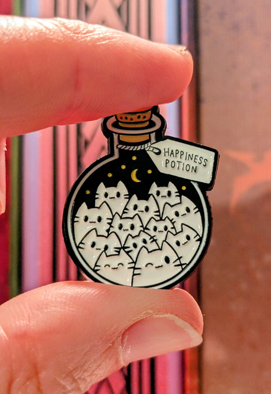 Happiness Potion Cat Badge – Cute Enamel Pin for Book Lovers & Cat Fans