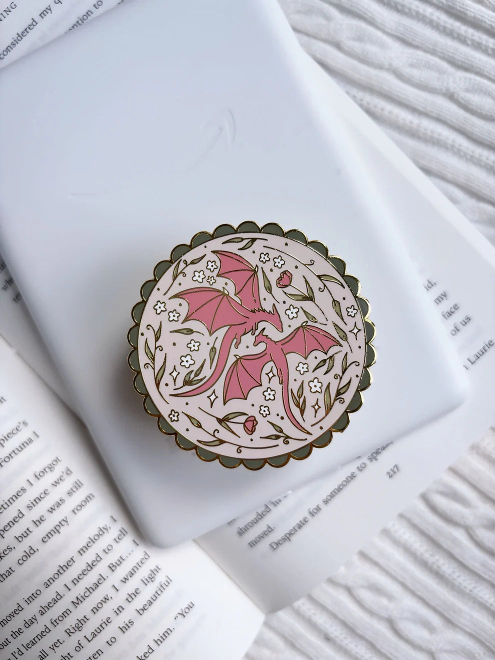 Flower Garden Dragon E-Reader Grip | Romantasy Reader Gift Accessory