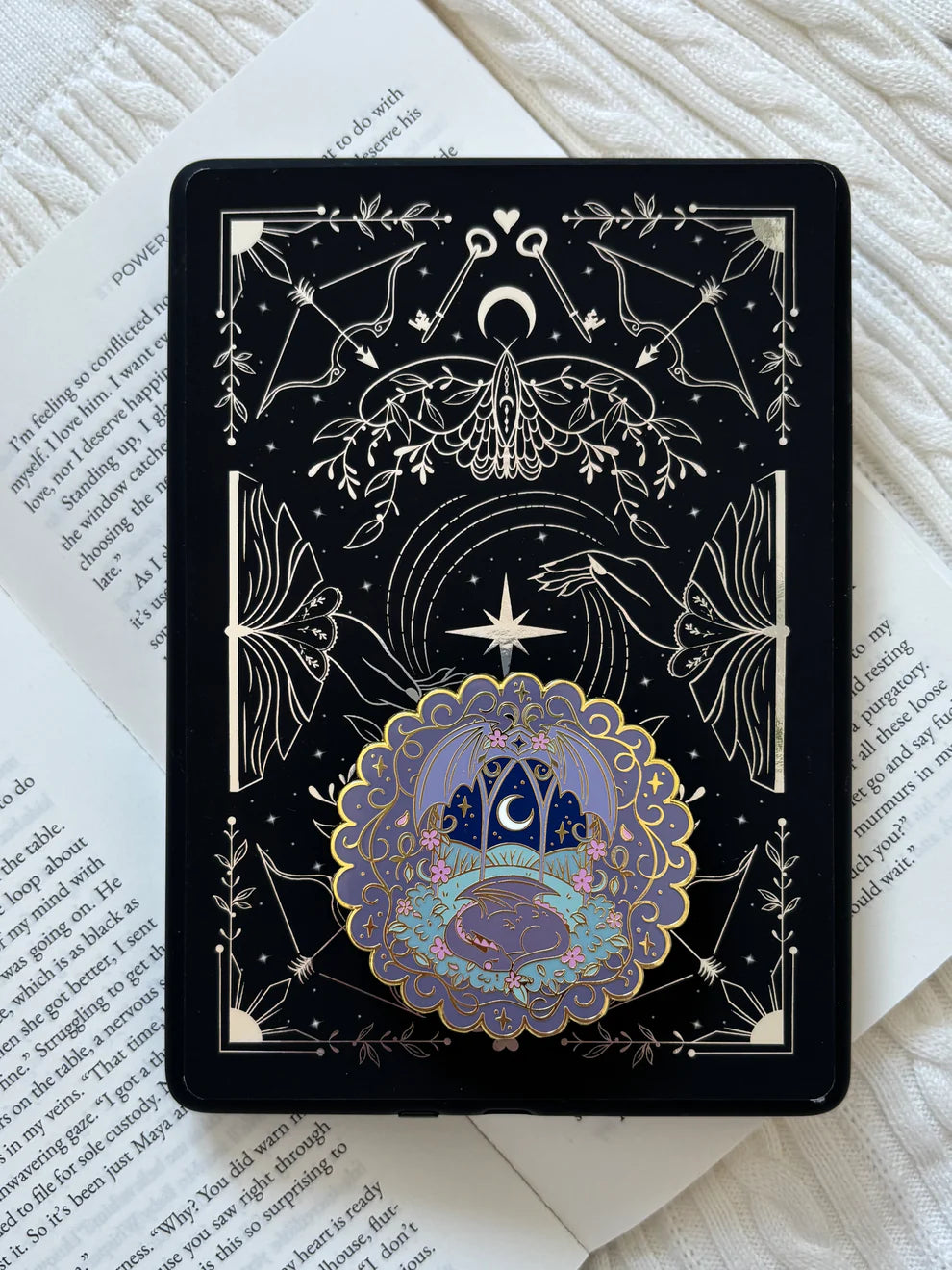 Dark Fantasy Dragon E-Reader Grip | Reader Gift Accessory